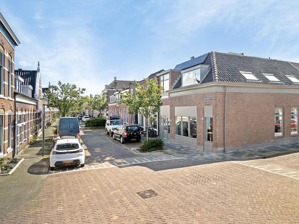 Arnold Hoogvlietstraat 46, VLAARDINGEN