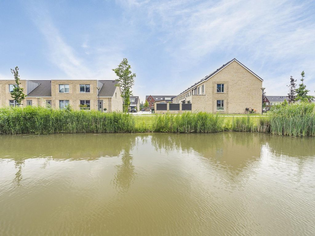 Pieter van den Hoogenbandstraat 26, SCHIEDAM