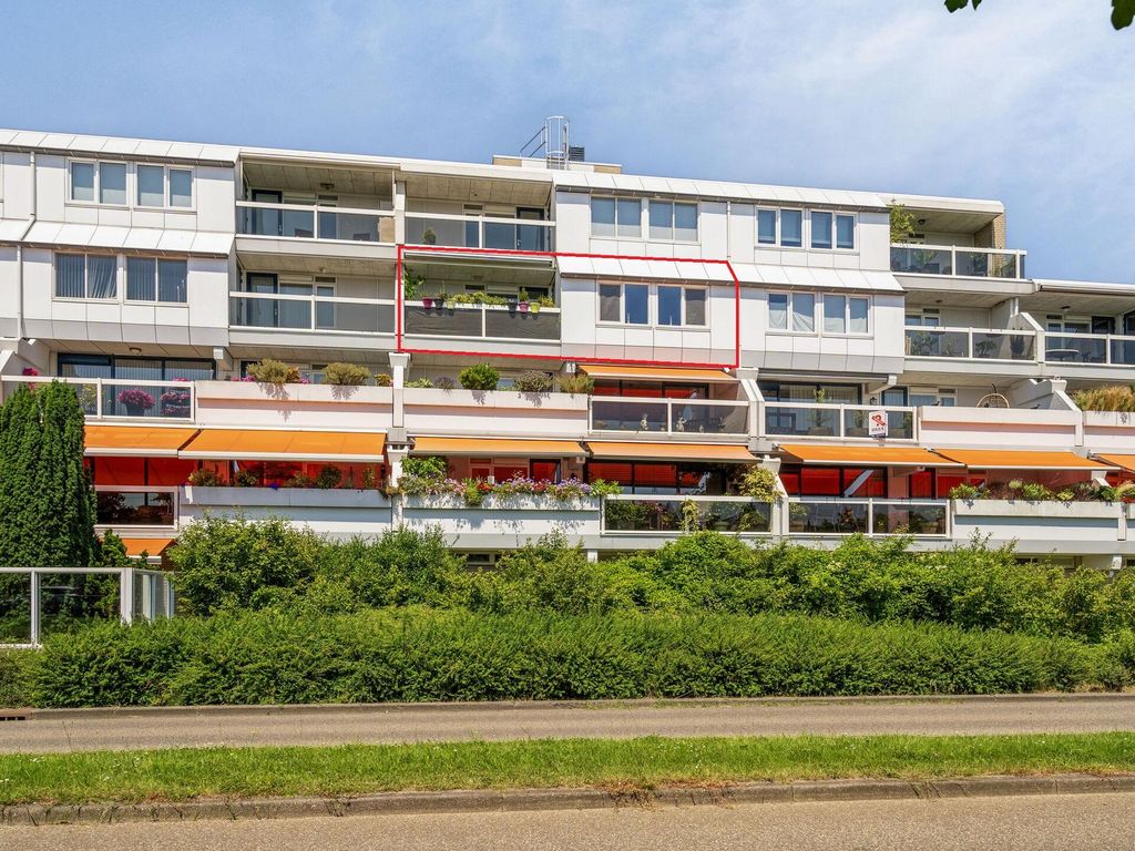 Hermanus M H Coenradistraat 73, SCHIEDAM