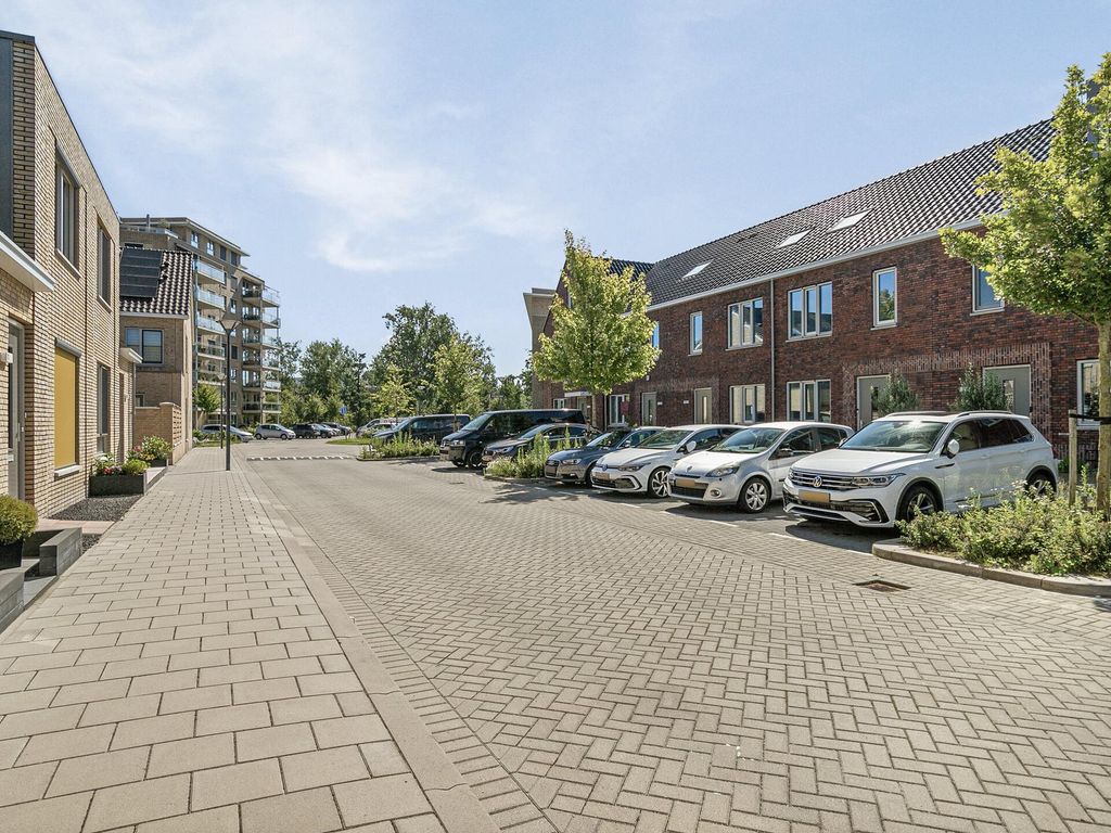 Ireen Wuststraat 78, SCHIEDAM