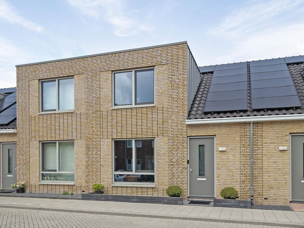 Ireen Wuststraat 71, SCHIEDAM