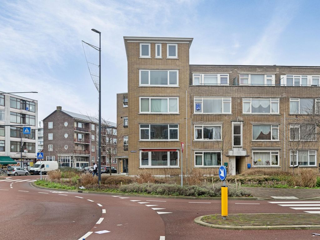 Lorentzplein 30, SCHIEDAM