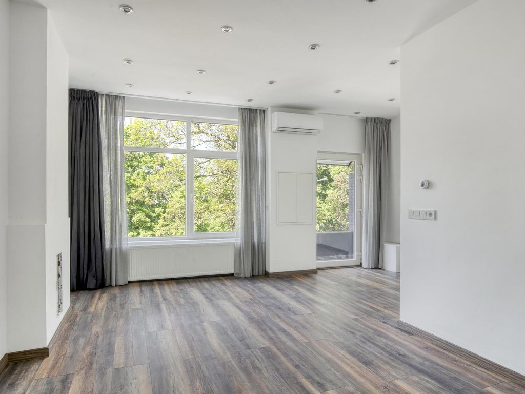 Vlaardingerdijk 123A, SCHIEDAM