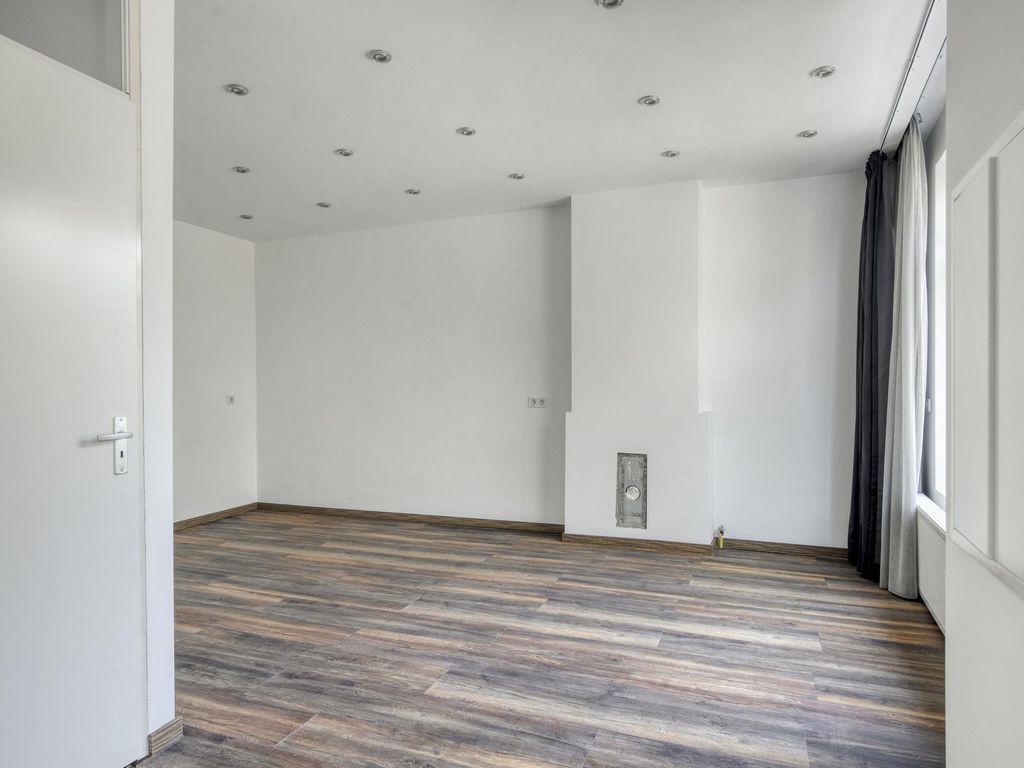 Vlaardingerdijk 123A, SCHIEDAM