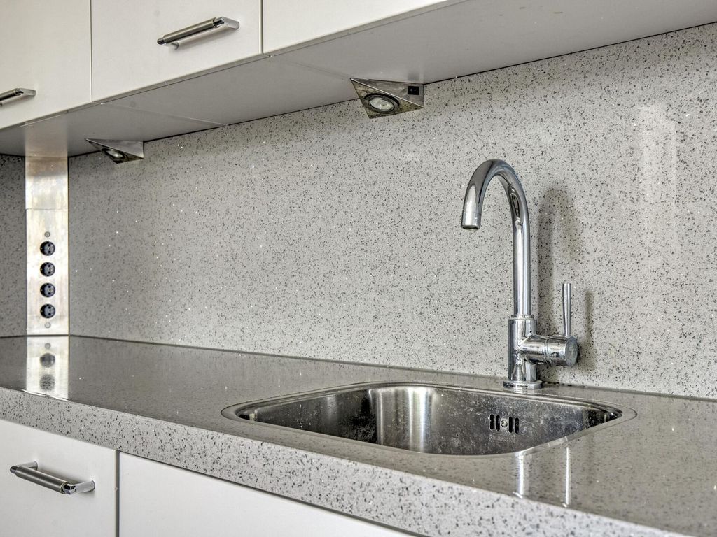 Vlaardingerdijk 123A, SCHIEDAM