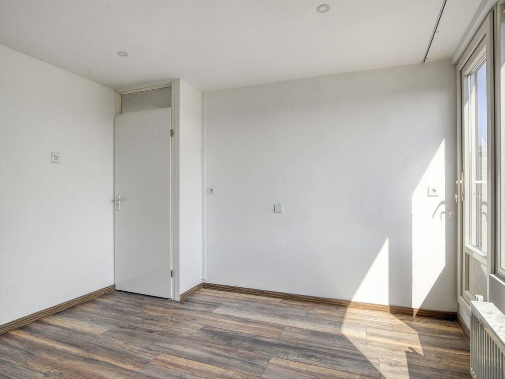 Vlaardingerdijk 123A, SCHIEDAM