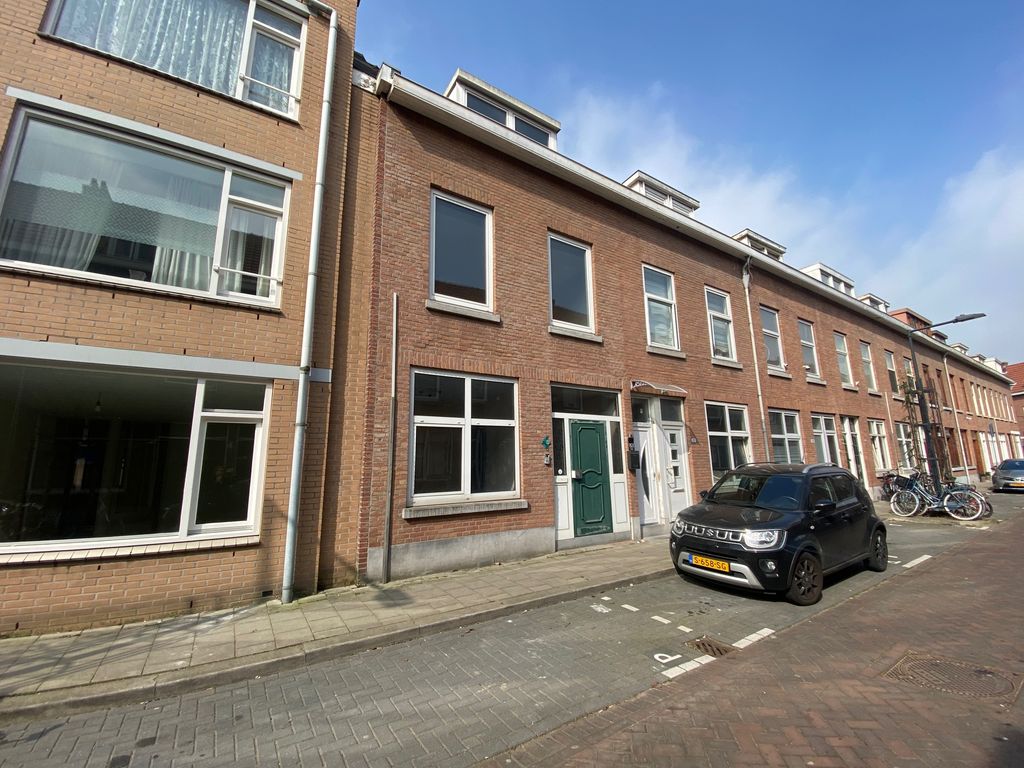 Voltastraat 22, SCHIEDAM
