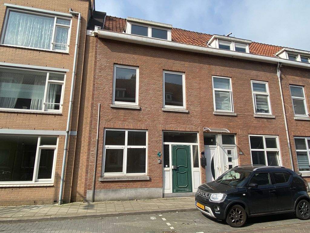 Voltastraat 22, SCHIEDAM