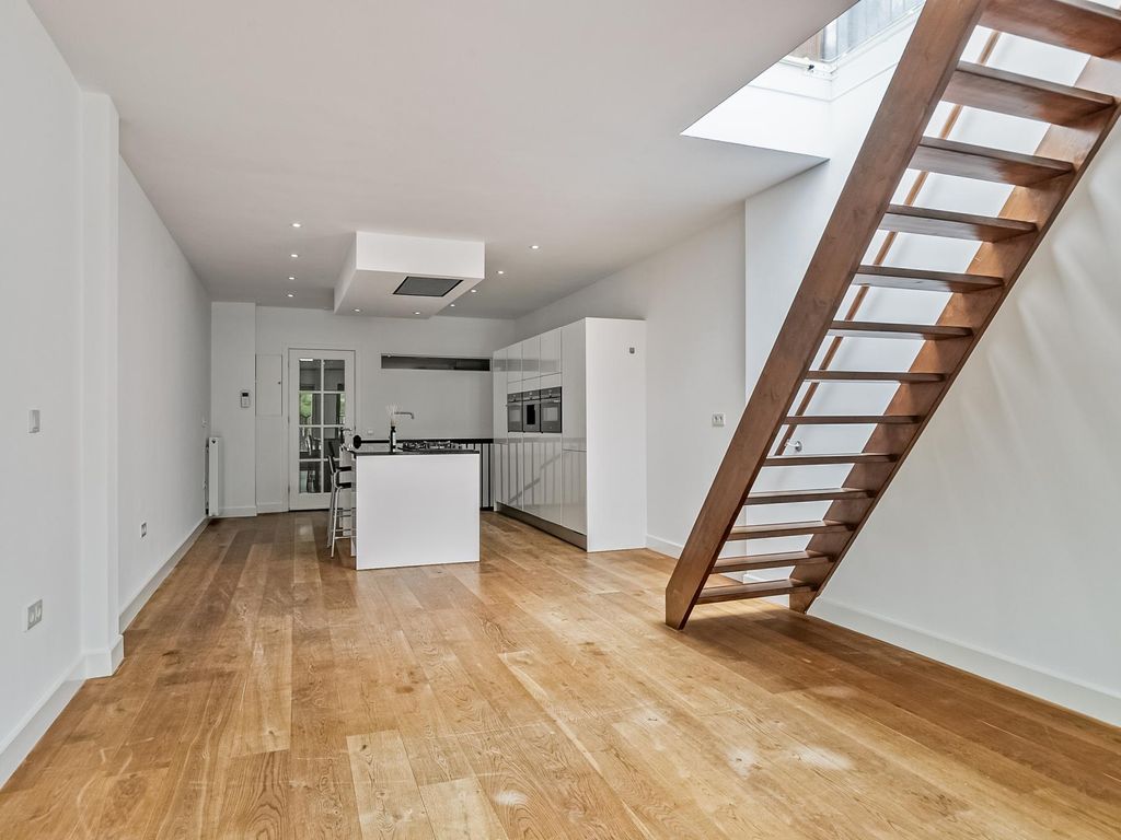 Roosbeek 24, SCHIEDAM