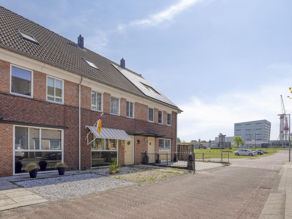 Willem Hasekampstraat 2, SCHIEDAM