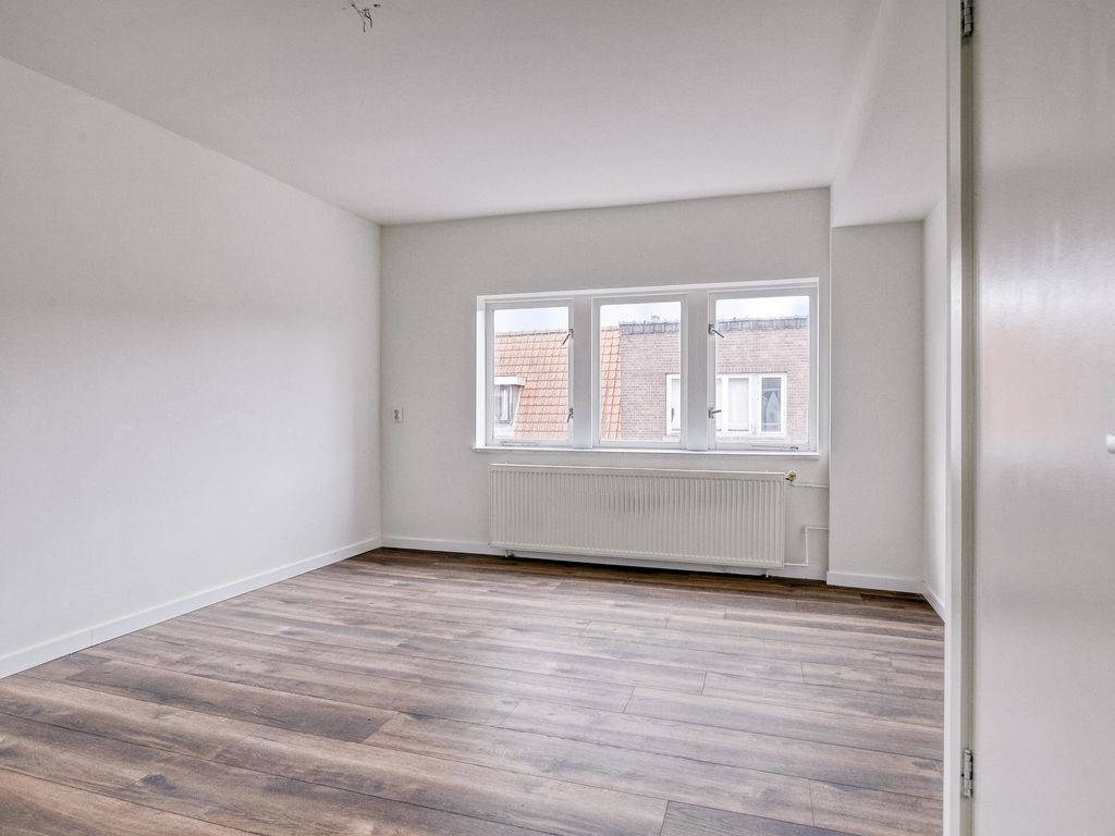 Vlaardingerdijk 247A, SCHIEDAM
