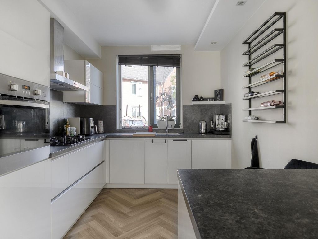 Slikkerveersestraat 32, SCHIEDAM