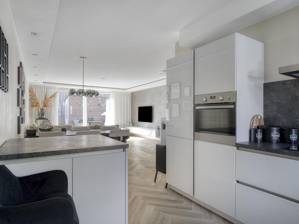 Slikkerveersestraat 32, SCHIEDAM