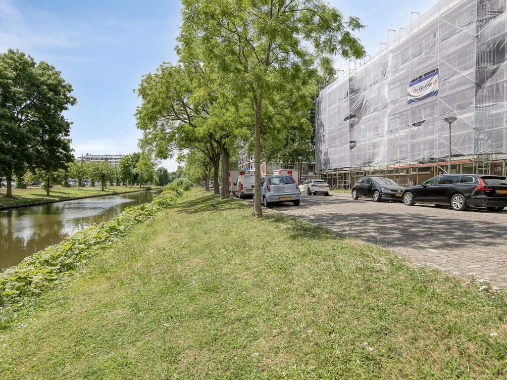 Burgemeester Van Haarenlaan 692, SCHIEDAM