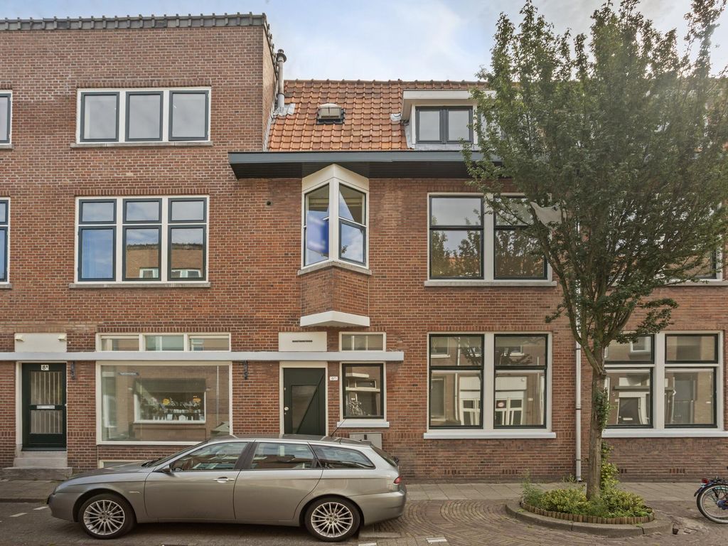Hobbemastraat 8B, SCHIEDAM