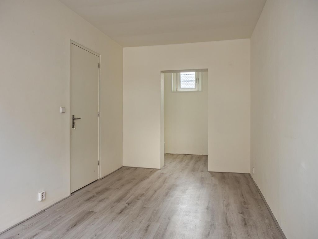 Hobbemastraat 8B, SCHIEDAM