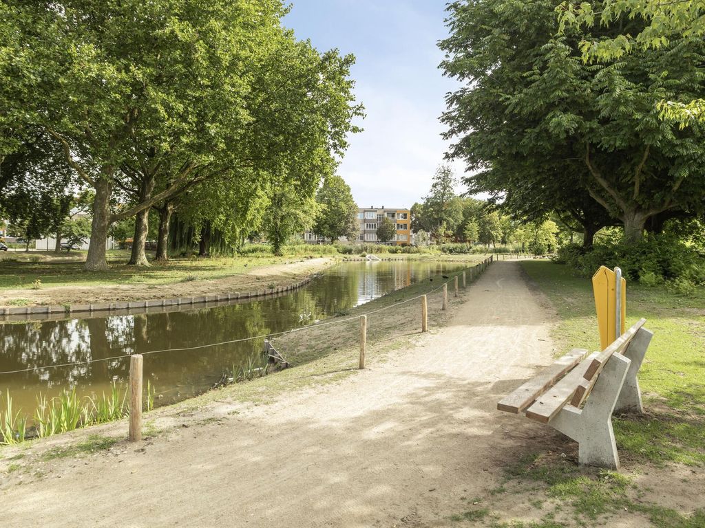 Hobbemastraat 8B, SCHIEDAM
