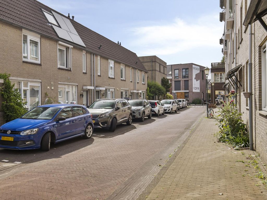 Sint Anna Zusterstraat 83, SCHIEDAM