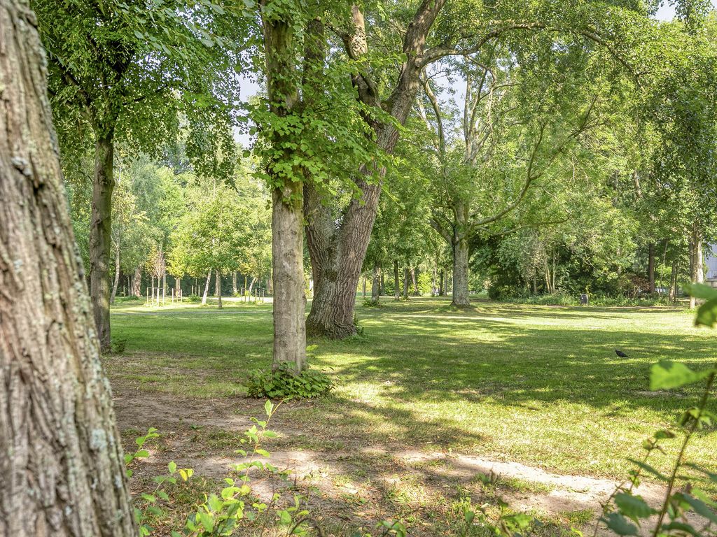 Bart Verhallenplein 37, SCHIEDAM