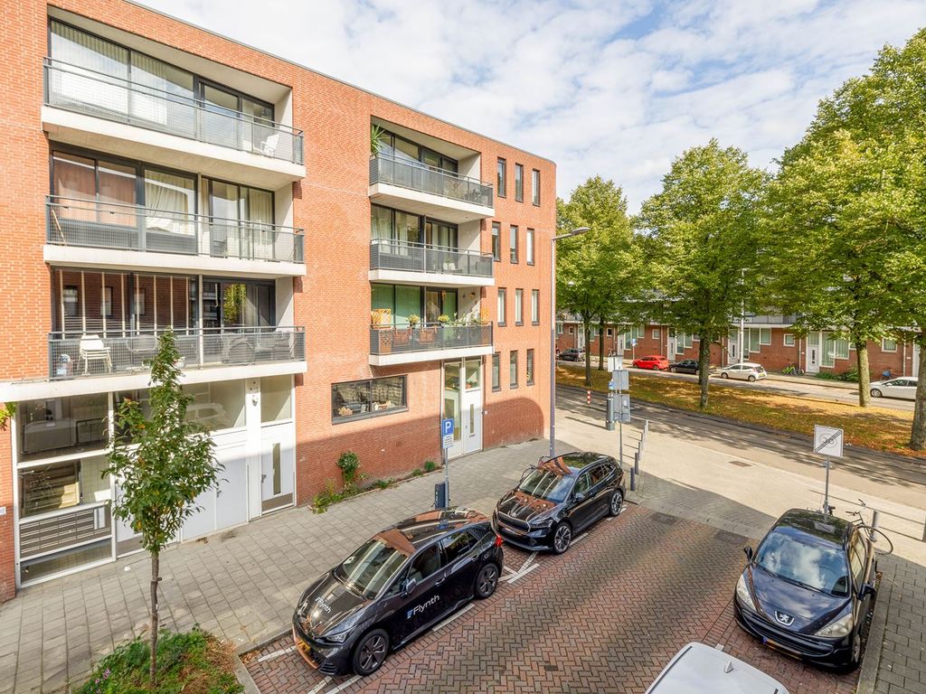 Claes de Vrieselaan 161, ROTTERDAM