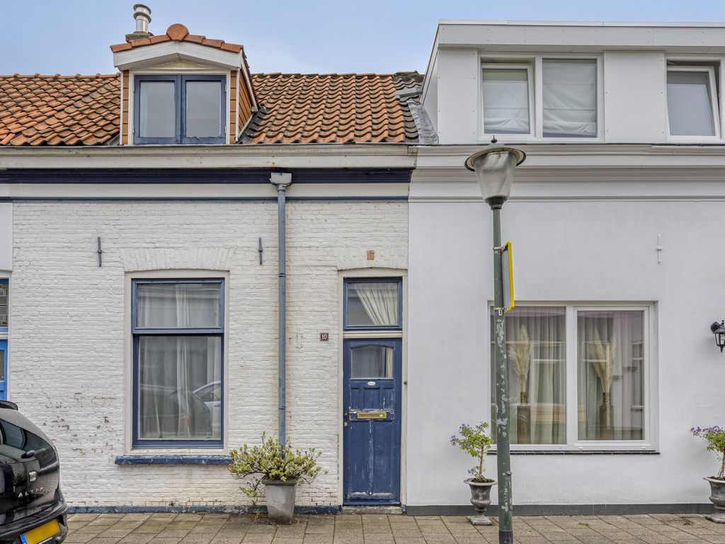 Strijensestraat 10, SCHIEDAM