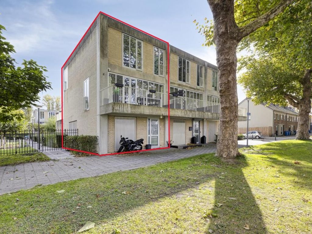 Pauwenburg 20, ROTTERDAM