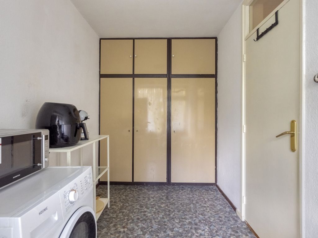 Bart Verhallenplein 38, SCHIEDAM