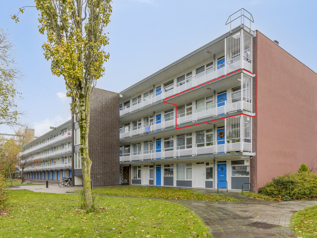 Bart Verhallenplein 38, SCHIEDAM