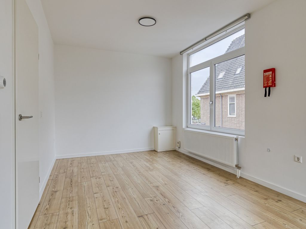 Van Ruijsdaellaan 29A, SCHIEDAM