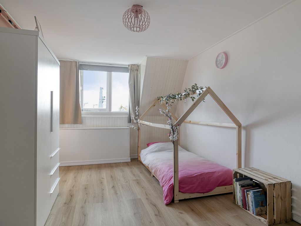 Spoorsingel 59, VLAARDINGEN