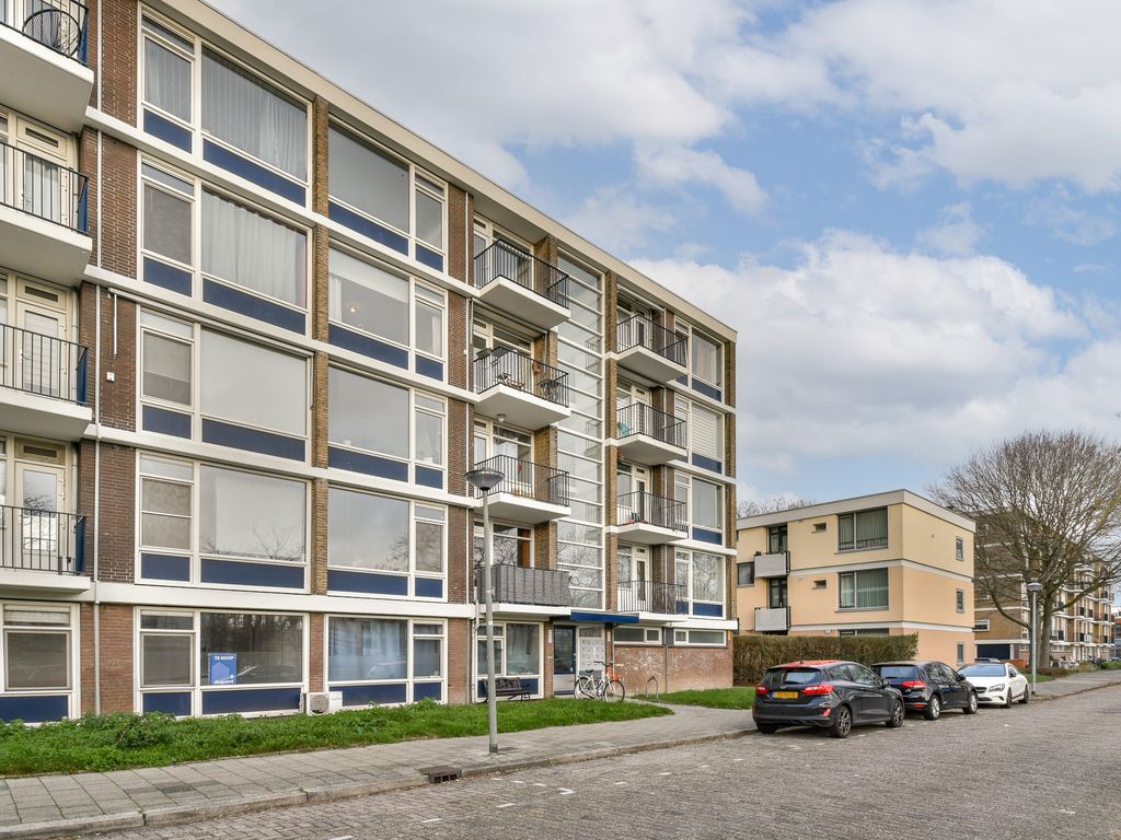 Burgemeester Van Haarenlaan 682, SCHIEDAM