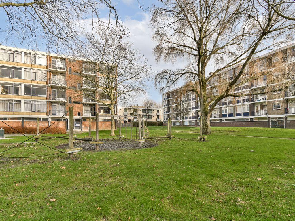 Burgemeester Van Haarenlaan 682, SCHIEDAM