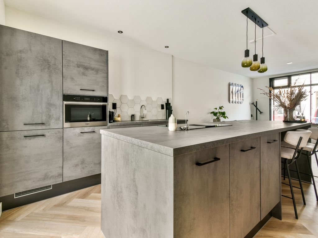 Puttershoeksestraat 31, SCHIEDAM