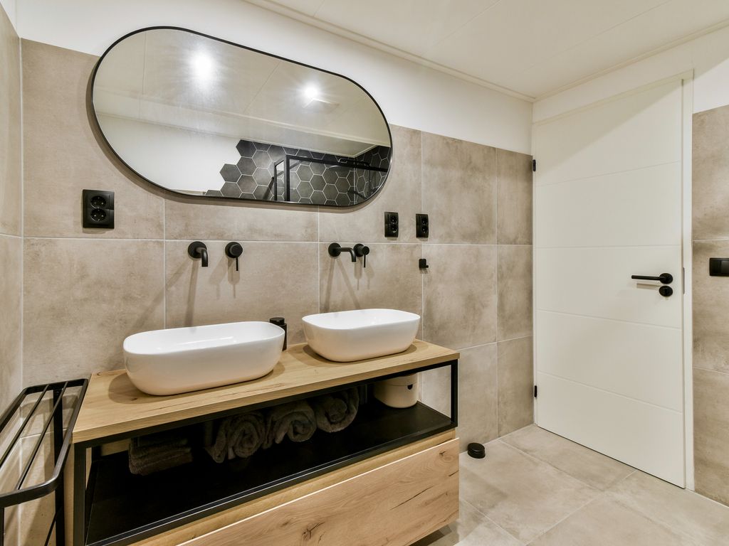 Puttershoeksestraat 31, SCHIEDAM