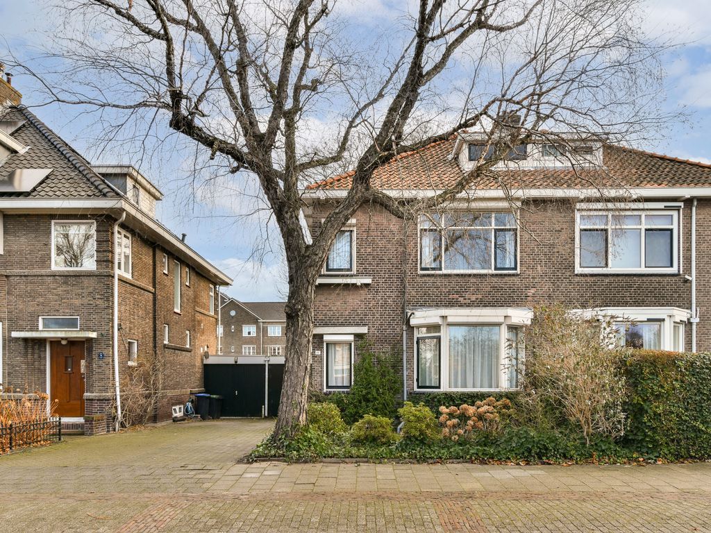 Juliana van Stolbergstraat 11, SCHIEDAM