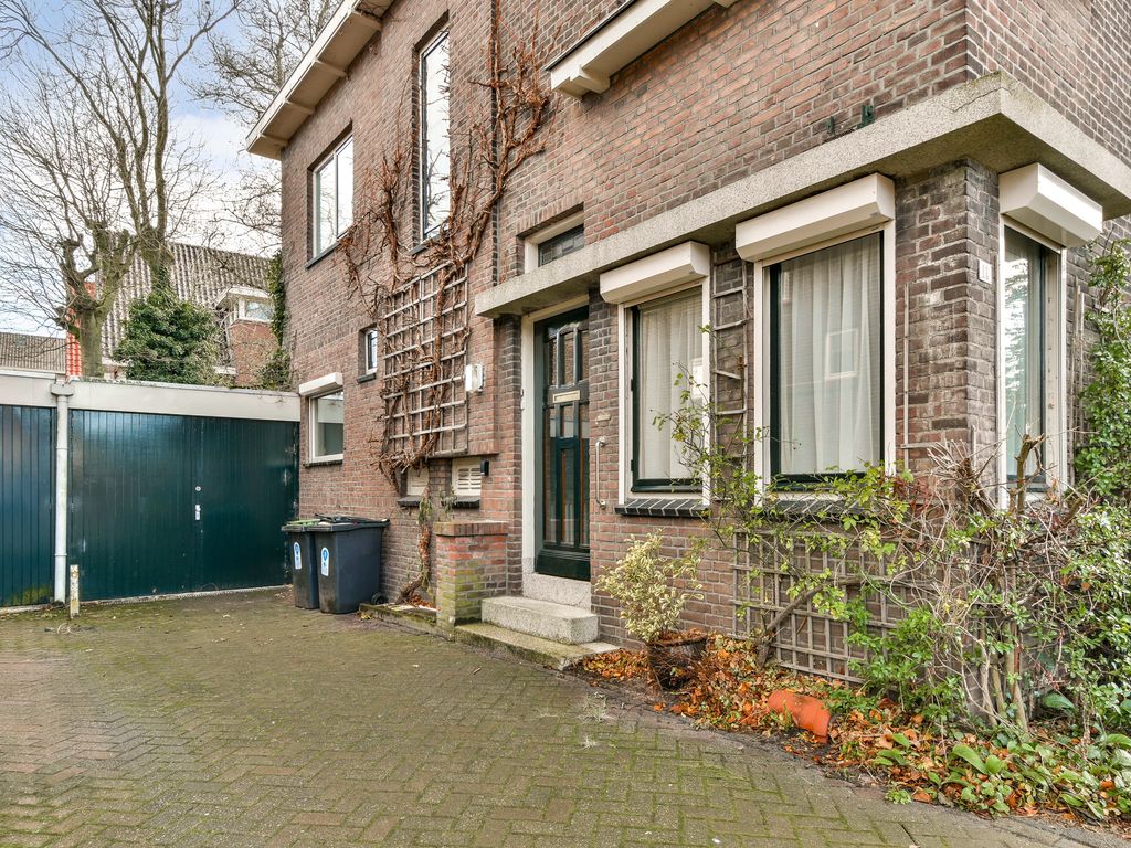 Juliana van Stolbergstraat 11, SCHIEDAM