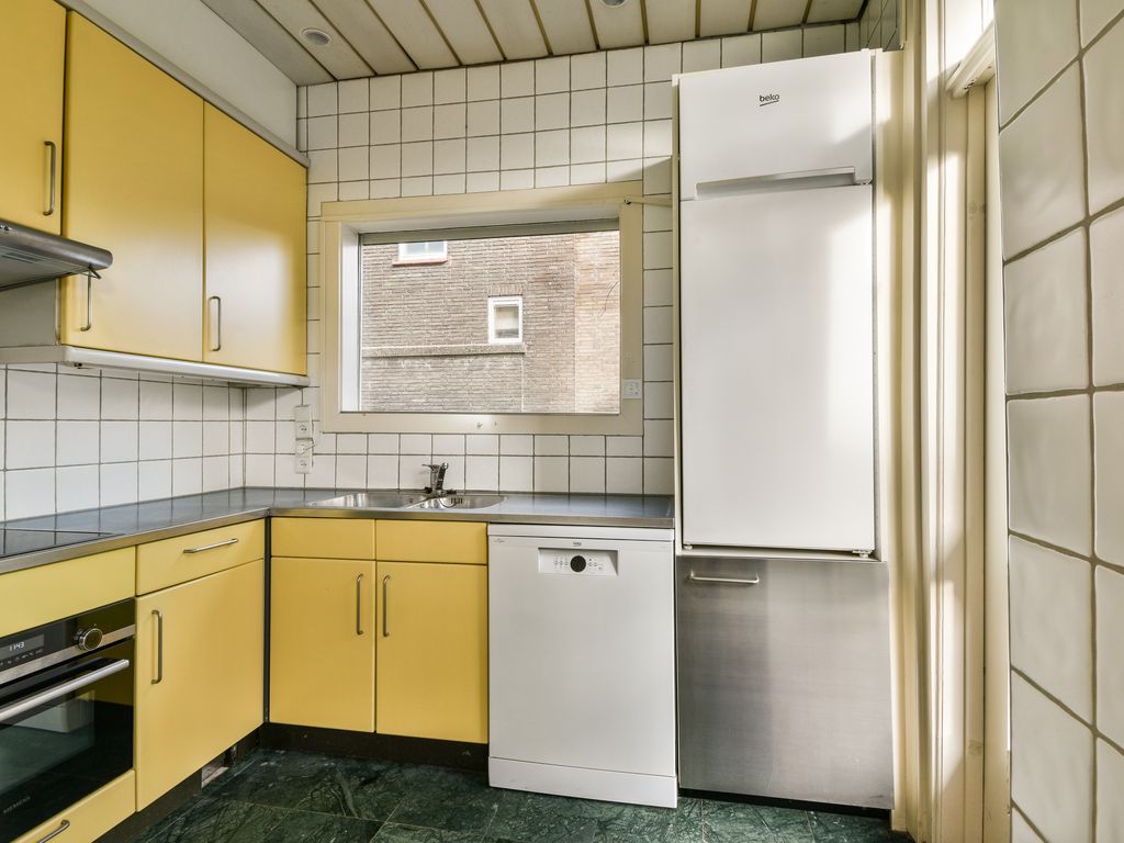 Juliana van Stolbergstraat 11, SCHIEDAM