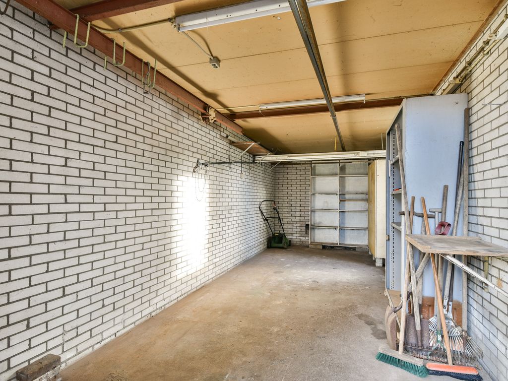 Juliana van Stolbergstraat 11, SCHIEDAM