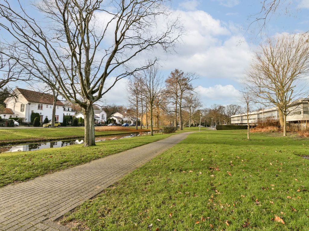 Juliana van Stolbergstraat 11, SCHIEDAM