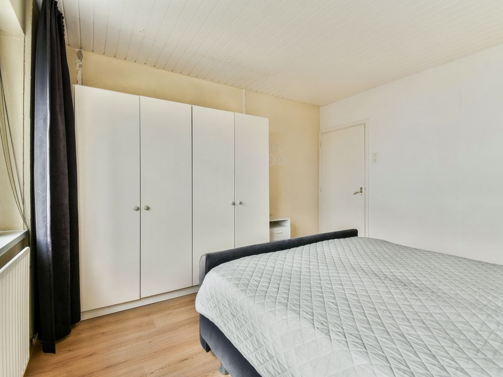 Johan Braakensiekstraat 147, SCHIEDAM