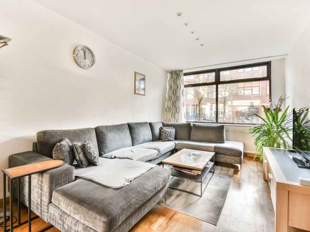 Van Ruijsdaellaan 44, SCHIEDAM