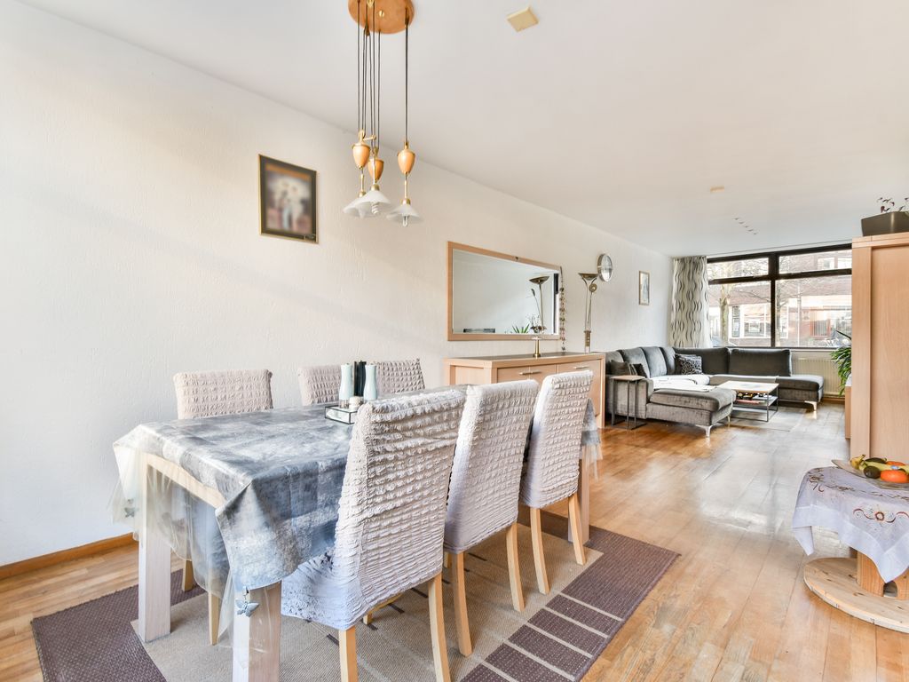 Van Ruijsdaellaan 44, SCHIEDAM