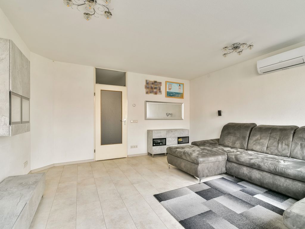 Mathenesserdijk 133B, ROTTERDAM