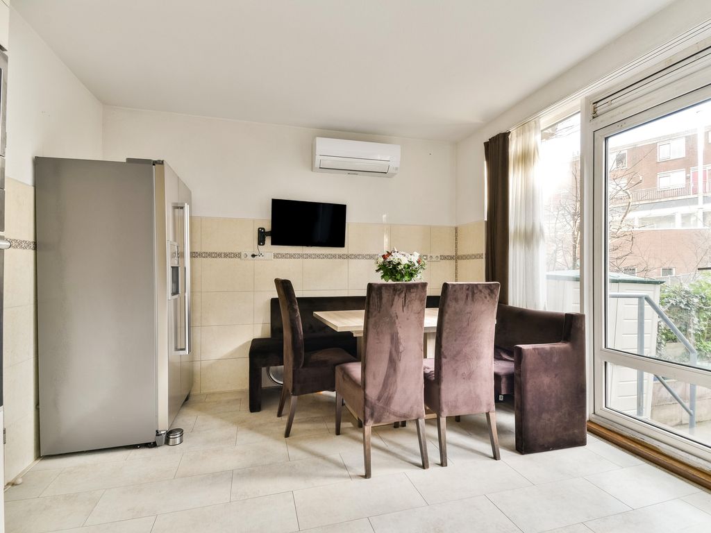 Mathenesserdijk 133B, ROTTERDAM