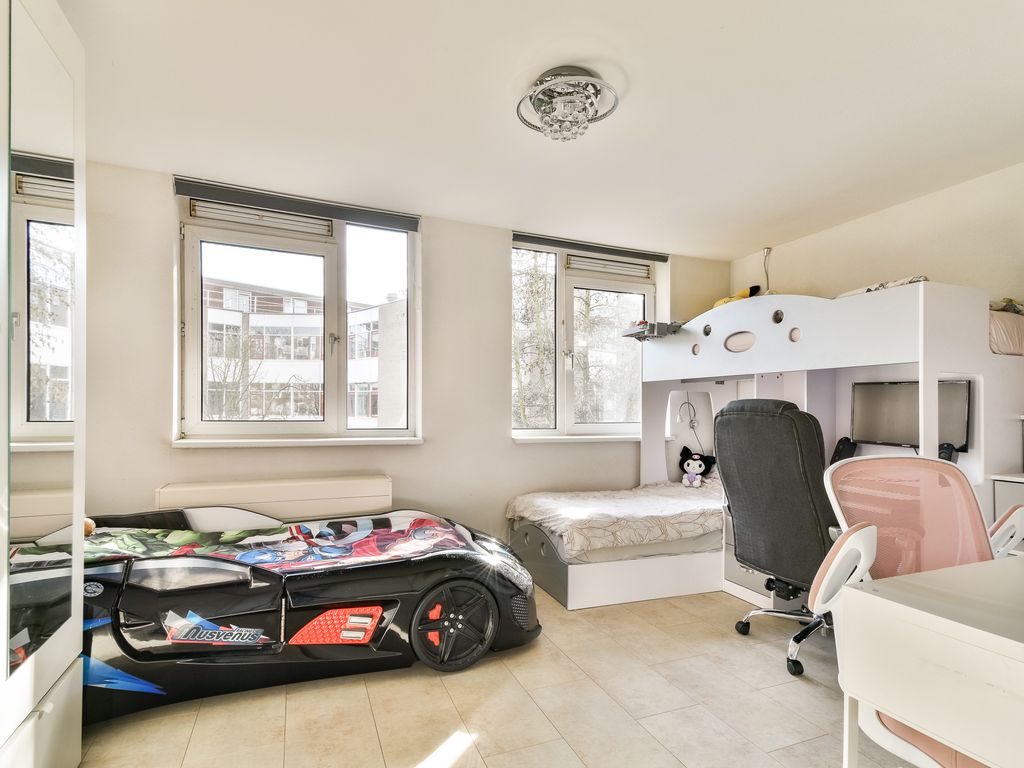 Mathenesserdijk 133B, ROTTERDAM