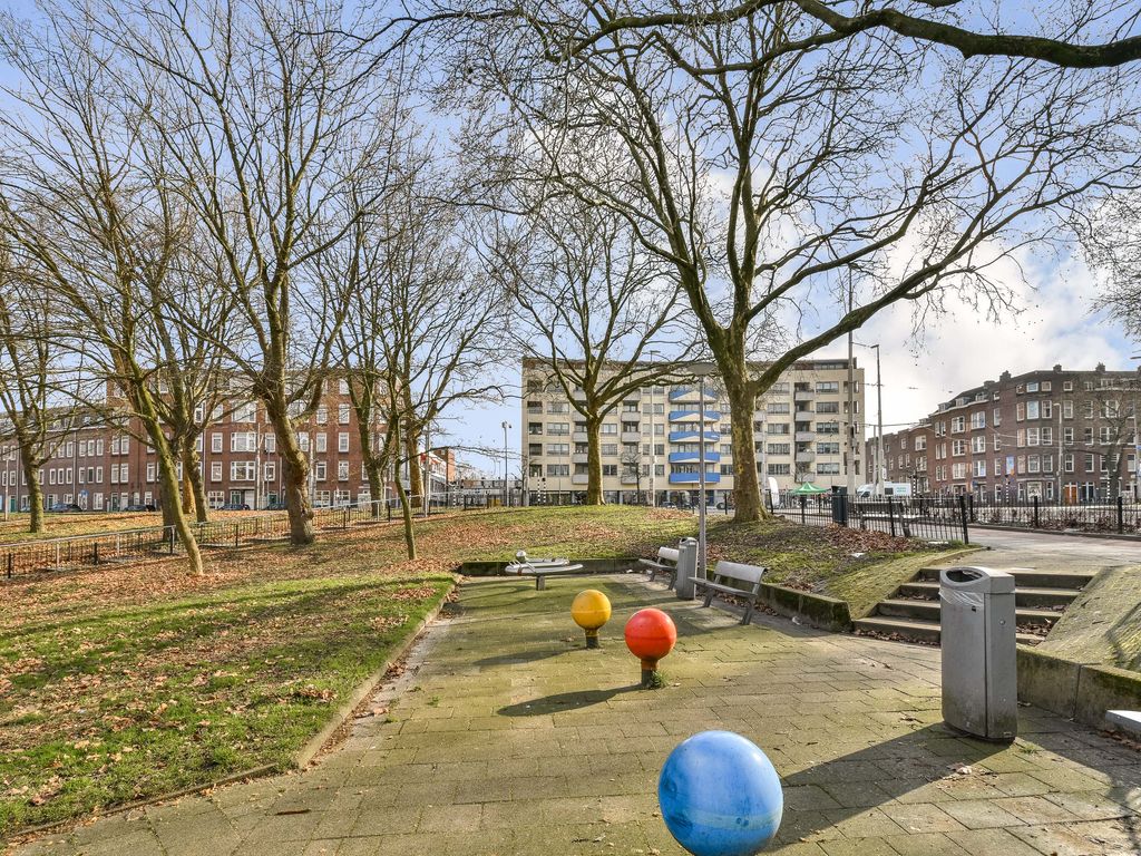 Mathenesserdijk 133B, ROTTERDAM