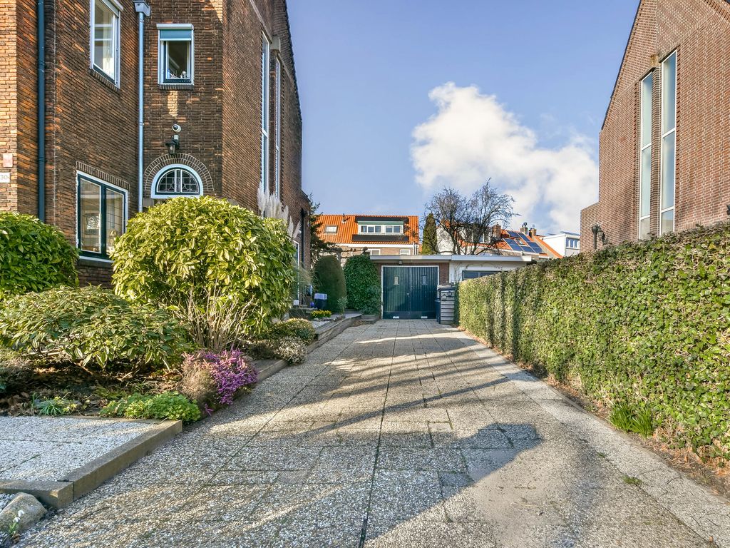 Burgemeester Knappertlaan 130, SCHIEDAM