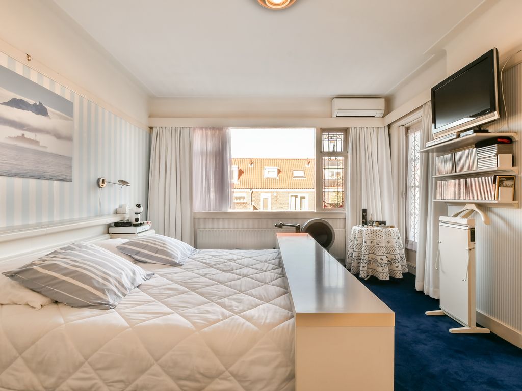 Burgemeester Knappertlaan 130, SCHIEDAM