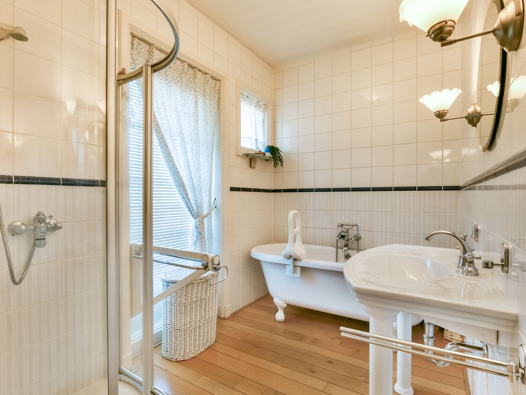 Burgemeester Knappertlaan 130, SCHIEDAM