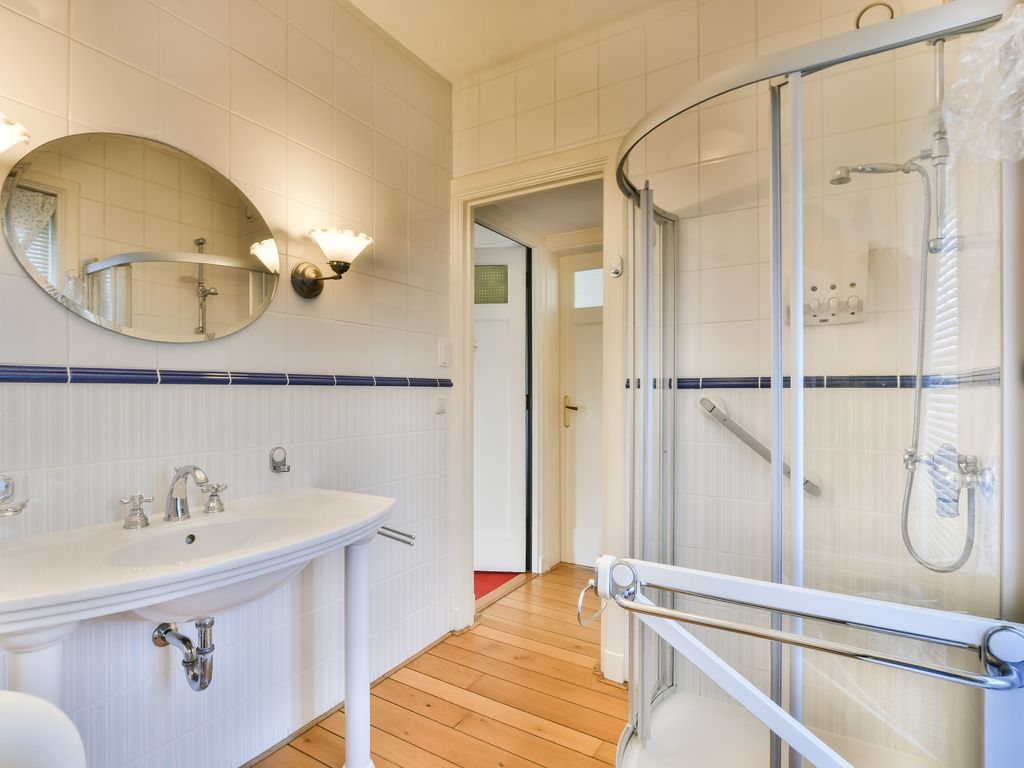 Burgemeester Knappertlaan 130, SCHIEDAM